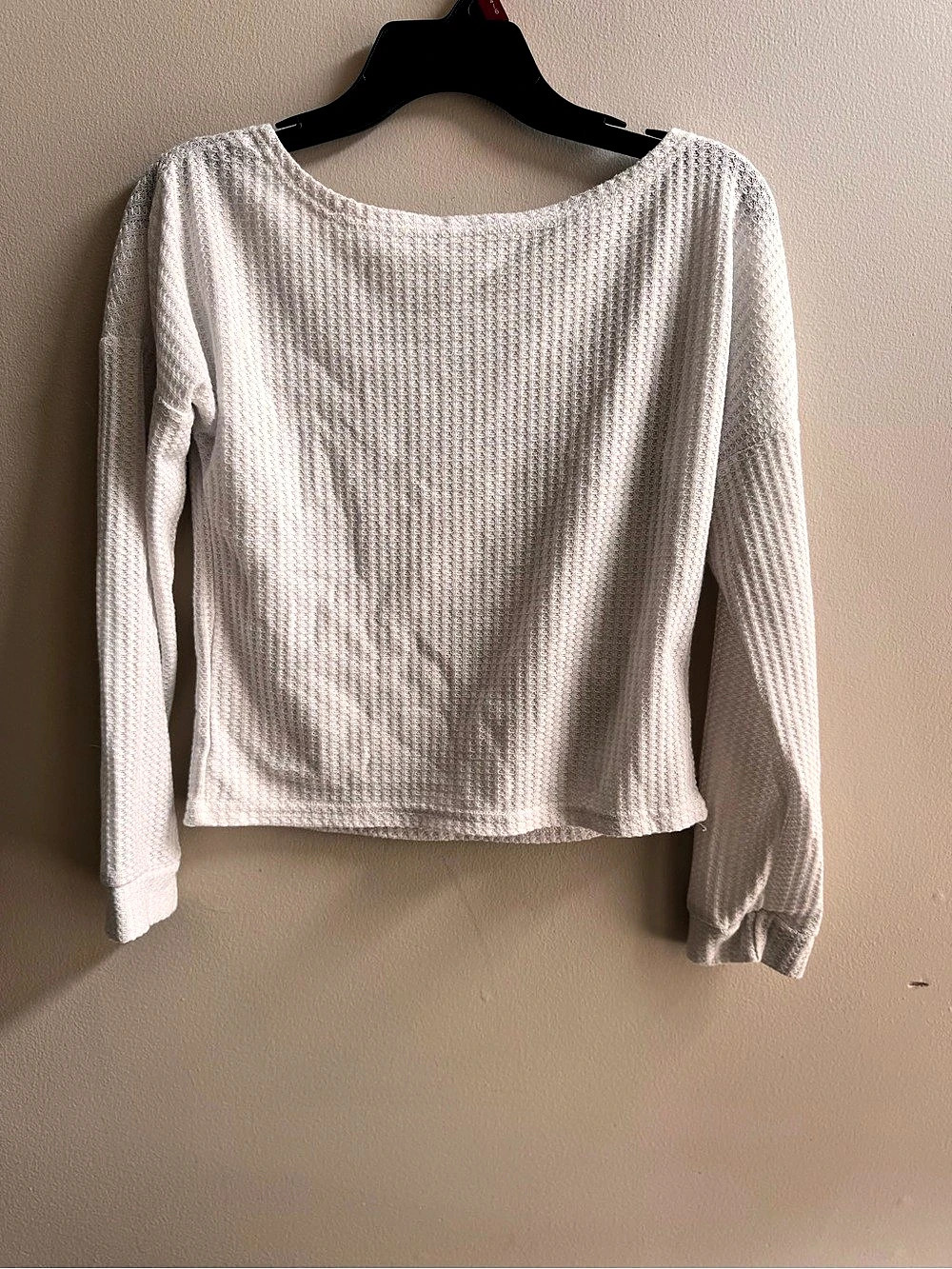 Long Sleeve Textured Top in White Like New